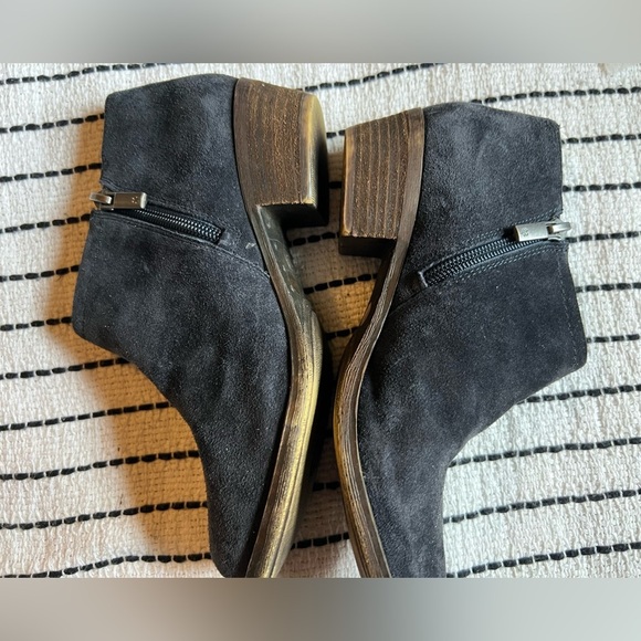 Lucky Brand leather zip up booties, navy blue - Picture 6 of 9